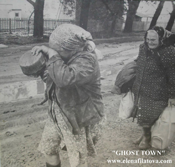 foto evakuasi korban ledakan chernobyl